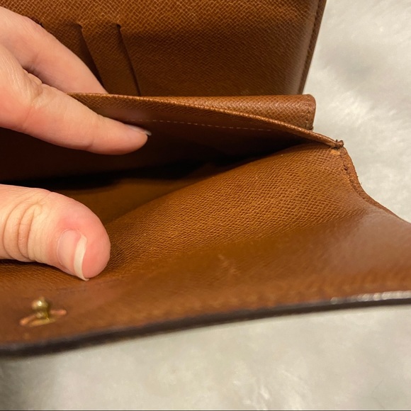 SOLD LOUIS VUITTON Brown Canvas Monogram Trifold - Picture 12 of 16